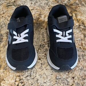 Saucony Kids' Black and White Sneakers - Little Boy Size 2 - wide